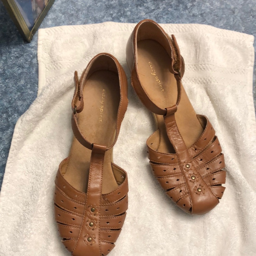 Leather walking sandals, 8- cute & comfy!